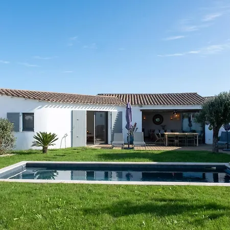 Maison Rénovée Avec Piscine Chauffée à Deux Pas De La Le Bois-Plage-en-Ré