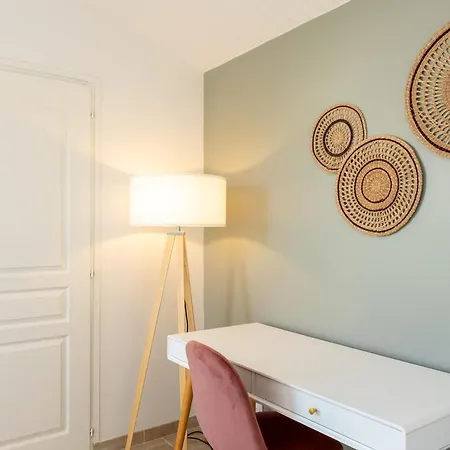 Maison Rénovée Avec Piscine Chauffée à Deux Pas De La Villa *